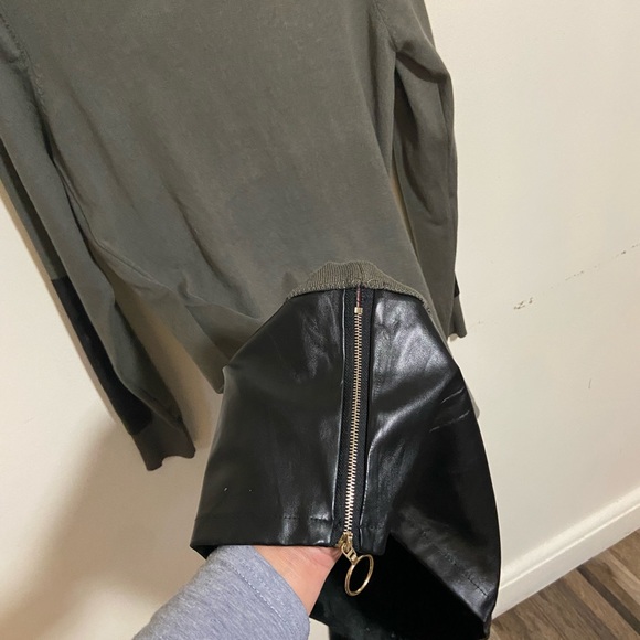 Dark green sweater dress - Picture 3 of 5